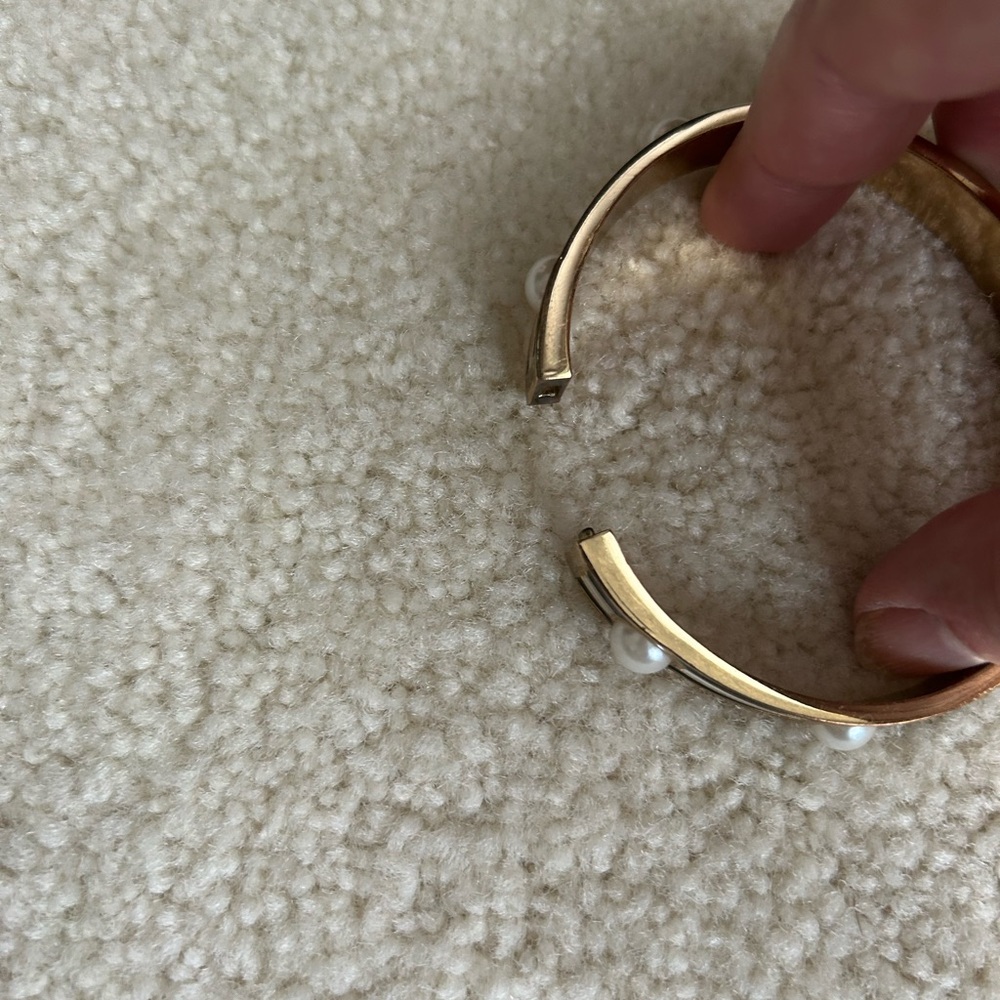 Bangle bracelet - Picture 2 of 2